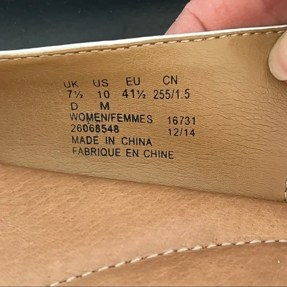 Clarks Artisan White Leather Sling back Sz 10 - Picture 7 of 7